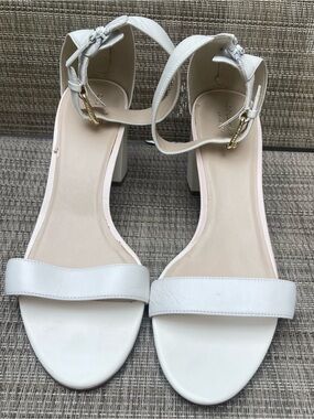 Women's Cole Haan Grand Os Size Sz 11 Block Heel Sandals White Zip Party
